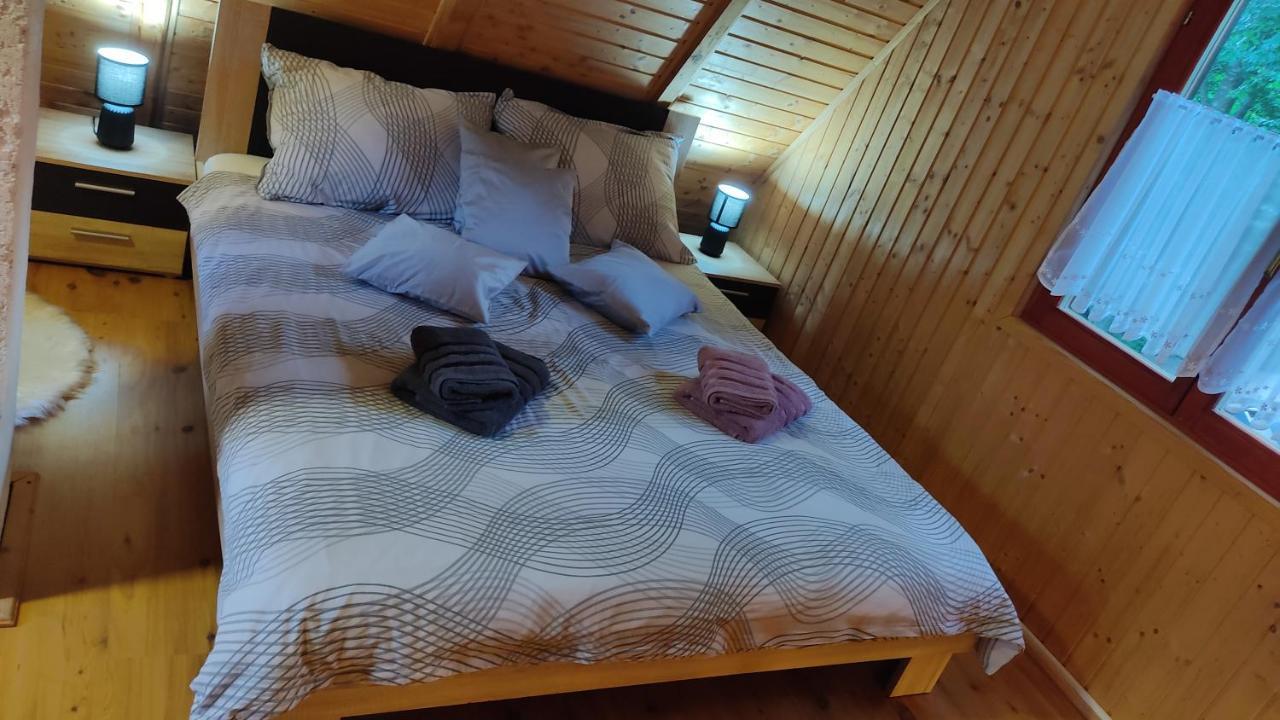 Kuca Za Odmor "Med Strmci" Villa Zlobin Екстериор снимка