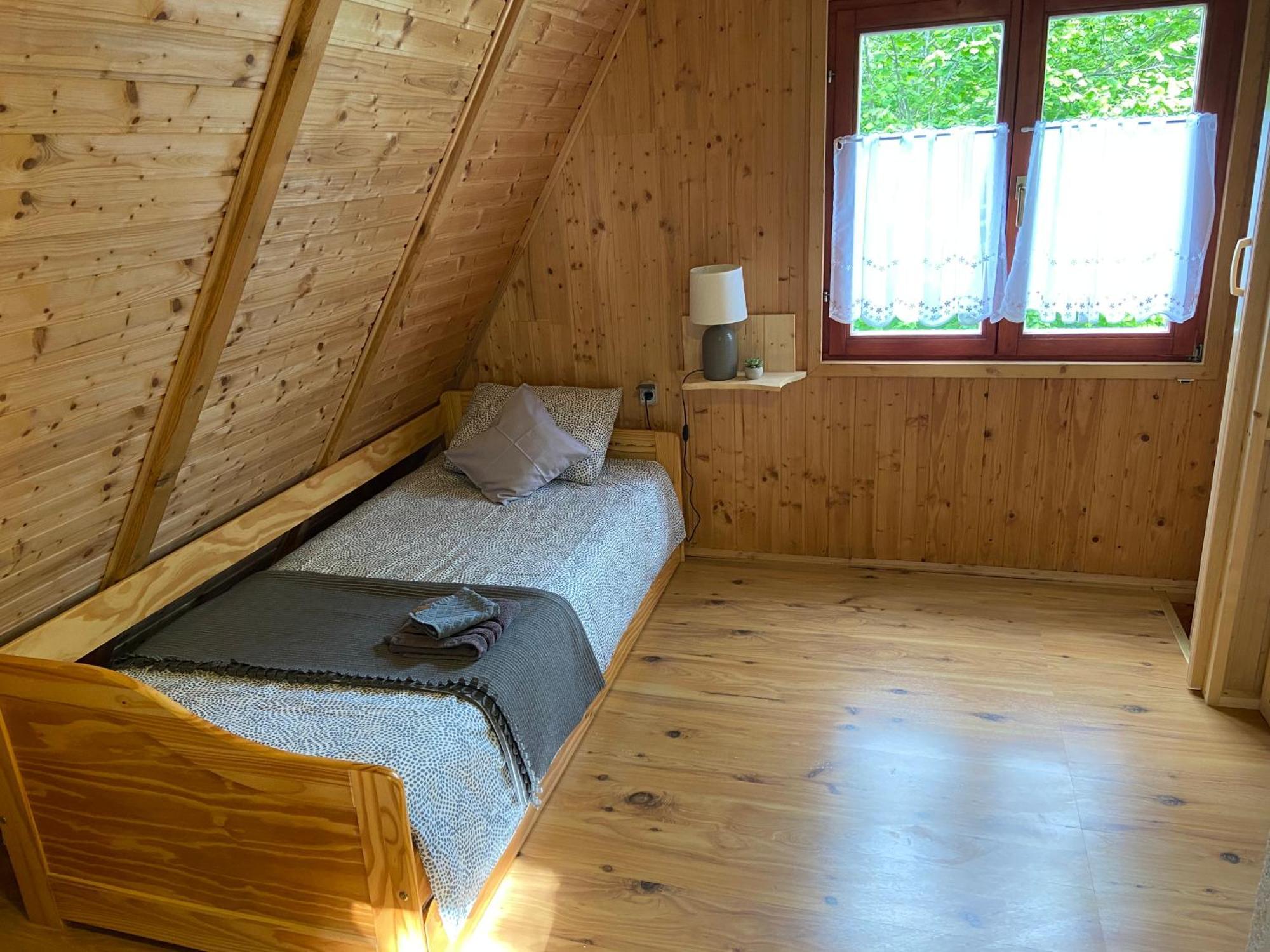 Kuca Za Odmor "Med Strmci" Villa Zlobin Екстериор снимка